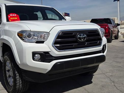 Used 2019 Toyota Tacoma SR5 RWD image 8