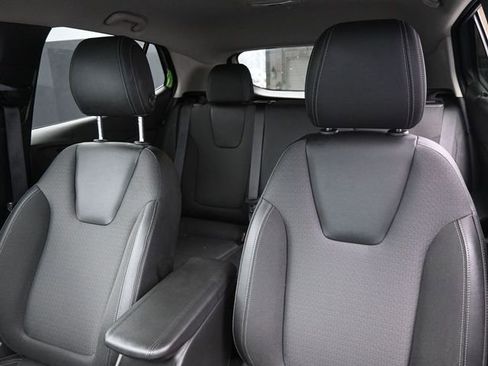 Used 2025 Buick Encore GX Preferred image 16