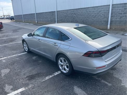Used 2024 Honda Accord LX image 8