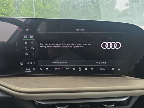 Used 2025 Audi Q5 Premium Plus w/ Premium Plus AWD/4WD image 19