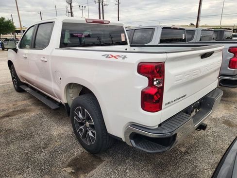 Used 2024 Chevrolet Silverado 1500 LT image 4
