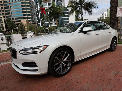 Used 2019 Volvo S90 T5 Momentum image 25