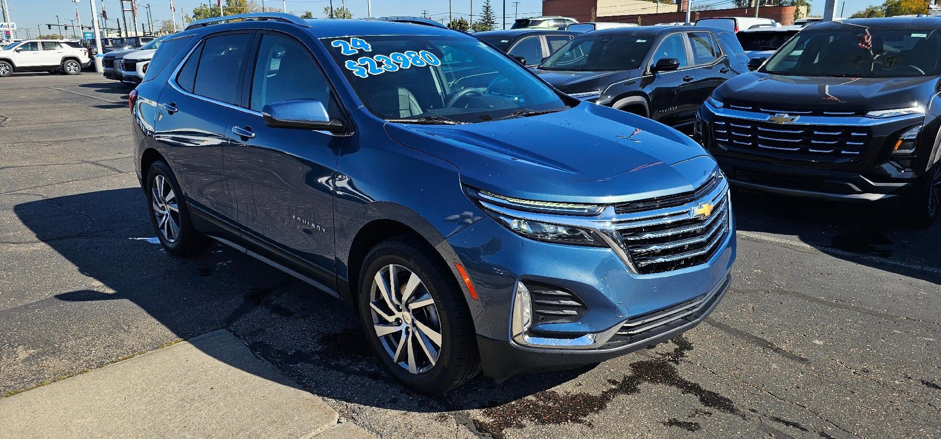 Used 2024 Chevrolet Equinox Premier w/ LPO, Floor Liner Package AWD/4WD image 1