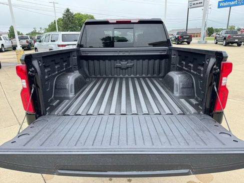 New 2025 Chevrolet Silverado 1500 RST w/ Redline Edition image 9