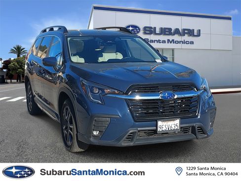 Used 2023 Subaru Ascent Limited image 1