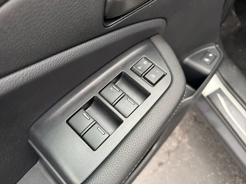 Used 2024 Honda Passport EX-L image 11