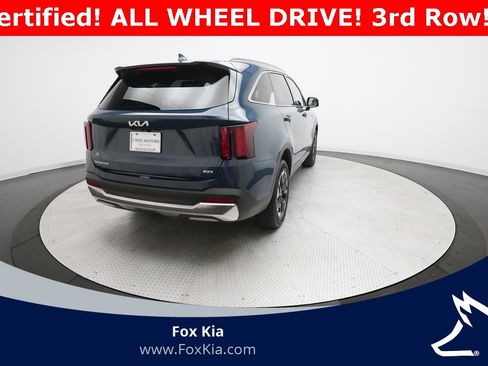 Certified 2024 Kia Sorento S w/ Panoramic Sunroof Package image 36
