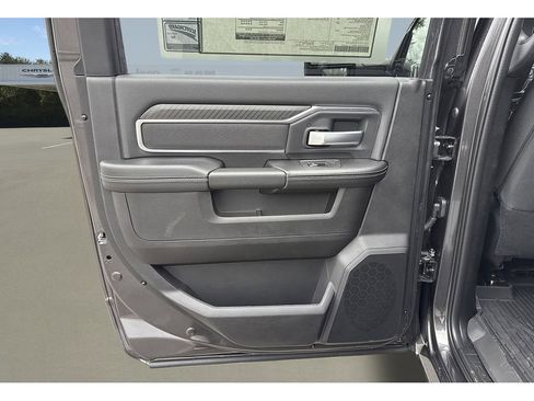 New 2026 RAM 2500 Big Horn AWD/4WD image 33