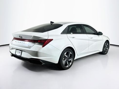 Used 2023 Hyundai Elantra Limited FWD image 9