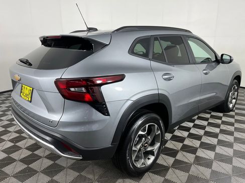 New 2026 Chevrolet Trax LT image 6
