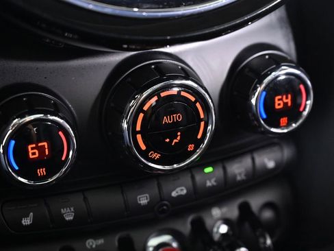 Certified 2023 MINI Cooper 4-Door Hardtop FWD image 19