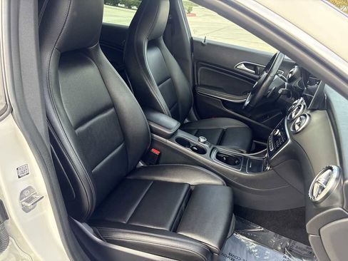Used 2019 Mercedes-Benz CLA 250 image 18