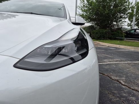 Used 2023 Tesla Model Y Performance AWD/4WD image 29