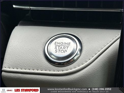 Used 2024 Lincoln Nautilus Premier AWD/4WD image 28