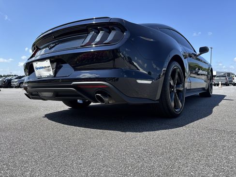 Used 2021 Ford Mustang Coupe w/ Equipment Group 101A RWD image 10