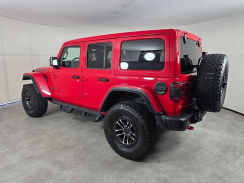 Used 2024 Jeep Wrangler Unlimited Rubicon AWD/4WD image 6