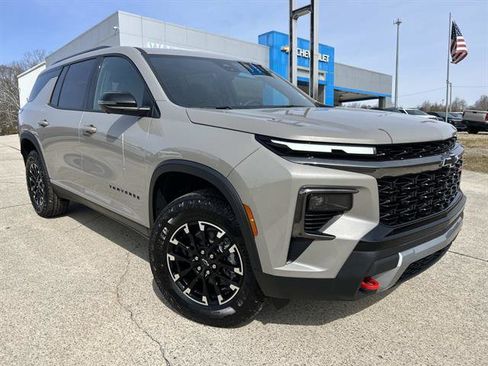 New 2026 Chevrolet Traverse Z71 w/ Driver Confidence Package image 2