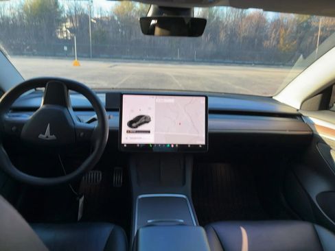Used 2022 Tesla Model 3 Performance image 7