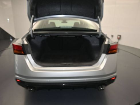 Certified 2024 Nissan Altima 2.5 SR FWD image 24
