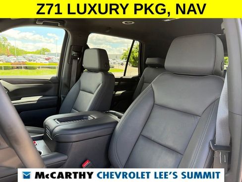 Used 2024 Chevrolet Tahoe Z71 w/ Luxury Package AWD/4WD image 57