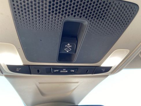 Used 2023 Honda Civic EX-L image 43