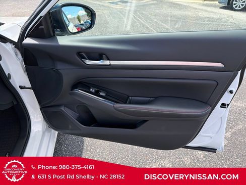 Certified 2024 Nissan Altima 2.0 SR FWD image 42