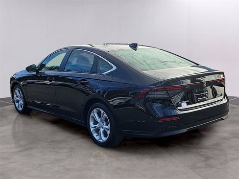 Certified 2023 Honda Accord LX image 6