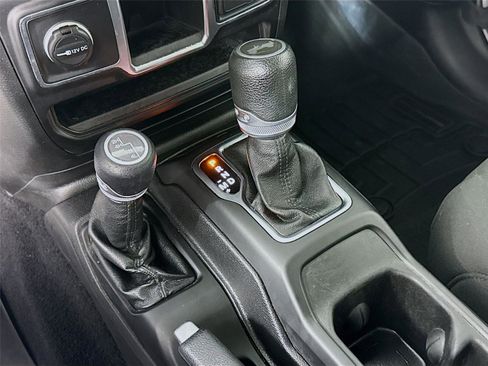 Used 2021 Jeep Wrangler Unlimited Sport image 12