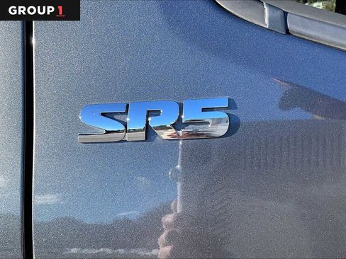 Certified 2019 Toyota Tacoma SR5 image 9