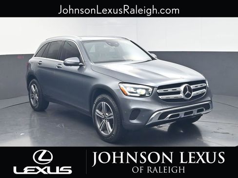 Used 2020 Mercedes-Benz GLC 300 4MATIC image 3
