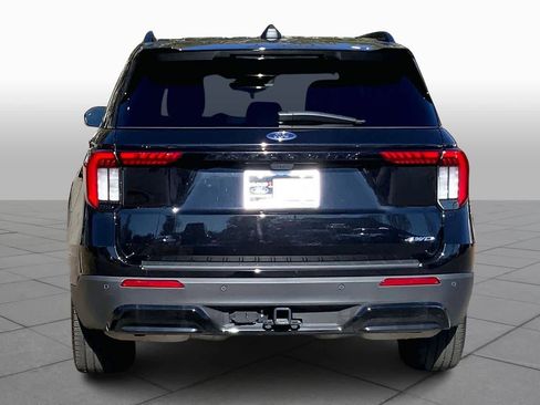Certified 2025 Ford Explorer ST-Line w/ ST-Line Street Pack image 4