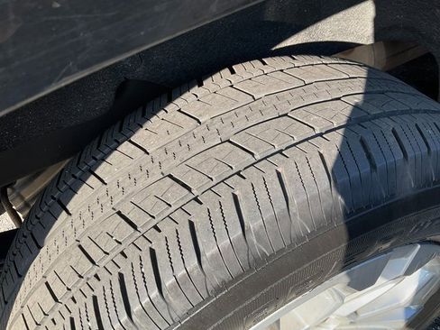 Used 2022 Chevrolet Silverado 1500 LTZ image 12