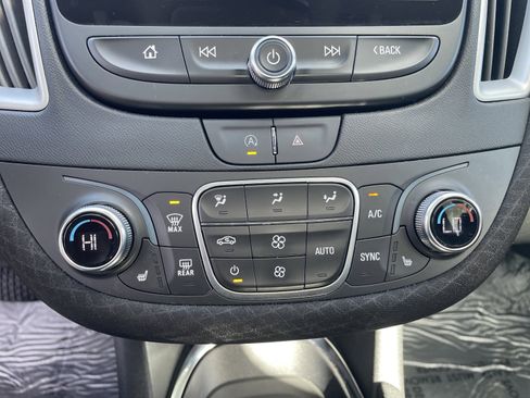 Used 2024 Chevrolet Malibu LT image 27