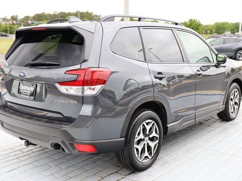 Certified 2021 Subaru Forester Premium w/ Popular Package #1 AWD/4WD image 5