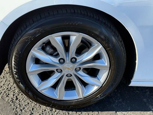 Used 2024 Chevrolet Malibu LT image 10