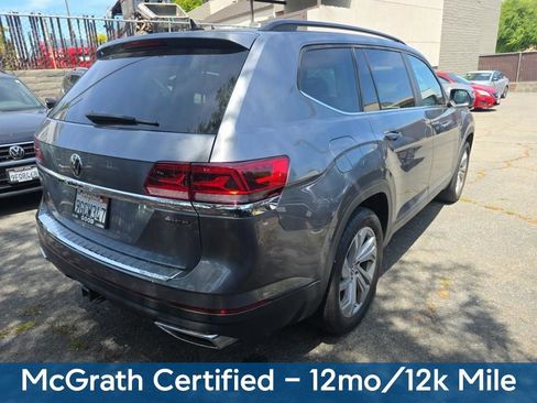 Used 2023 Volkswagen Atlas SE AWD/4WD image 2