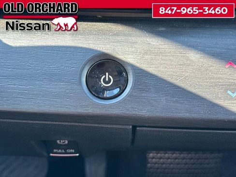 Used 2024 Nissan Ariya AWD image 18