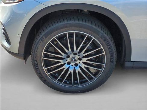 Used 2026 Mercedes-Benz GLC 300 image 10