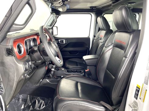 Used 2023 Jeep Gladiator Rubicon w/ Cold Weather Group AWD/4WD image 23