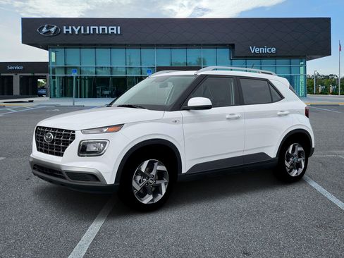 New 2026 Hyundai Venue SEL FWD image 21