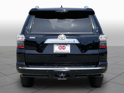 Used 2014 Toyota 4Runner Limited AWD/4WD image 4