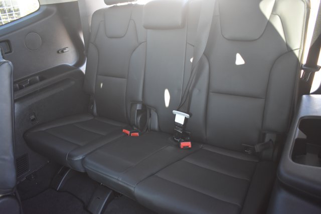 Used 2025 Kia Telluride S FWD image 15