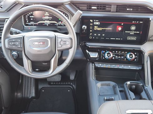 Used 2024 GMC Sierra 2500 AT4 w/ AT4 Premium Plus Package image 26