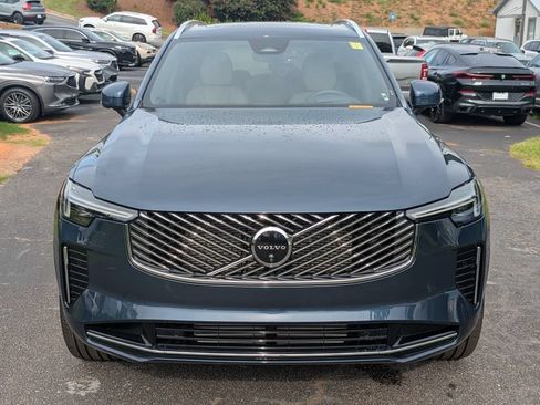 Certified 2026 Volvo XC90 T8 Ultra w/ Protection Package Premier AWD/4WD image 9