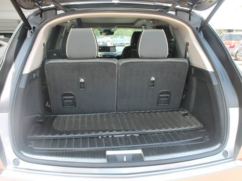 Used 2023 Acura MDX SH-AWD w/ Advance Package image 22