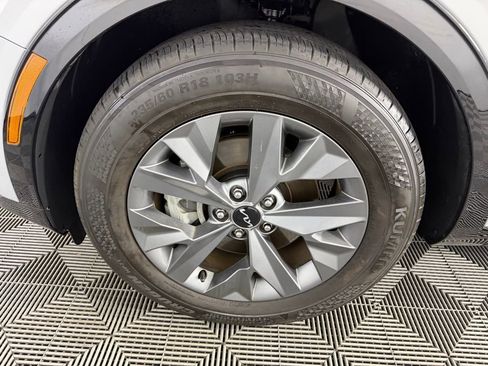 Used 2023 Kia Sportage SX image 11