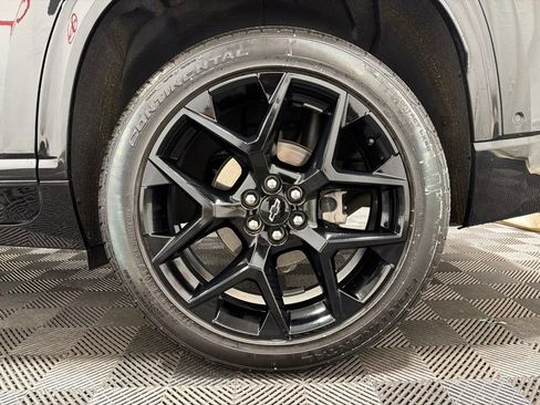 Used 2024 Chevrolet Traverse RS w/ LPO, Floor Liner Package AWD/4WD image 32