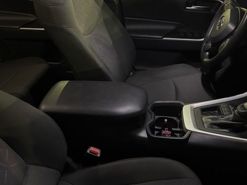 Used 2023 Toyota RAV4 XLE image 4