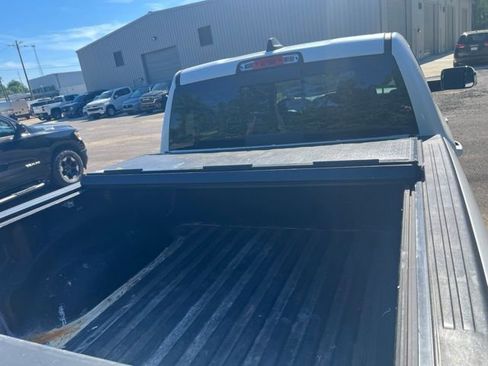 Used 2019 RAM 1500 Limited AWD/4WD image 9