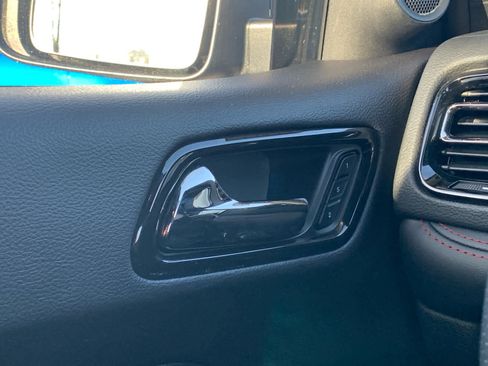 Used 2025 Dodge Durango GT image 23